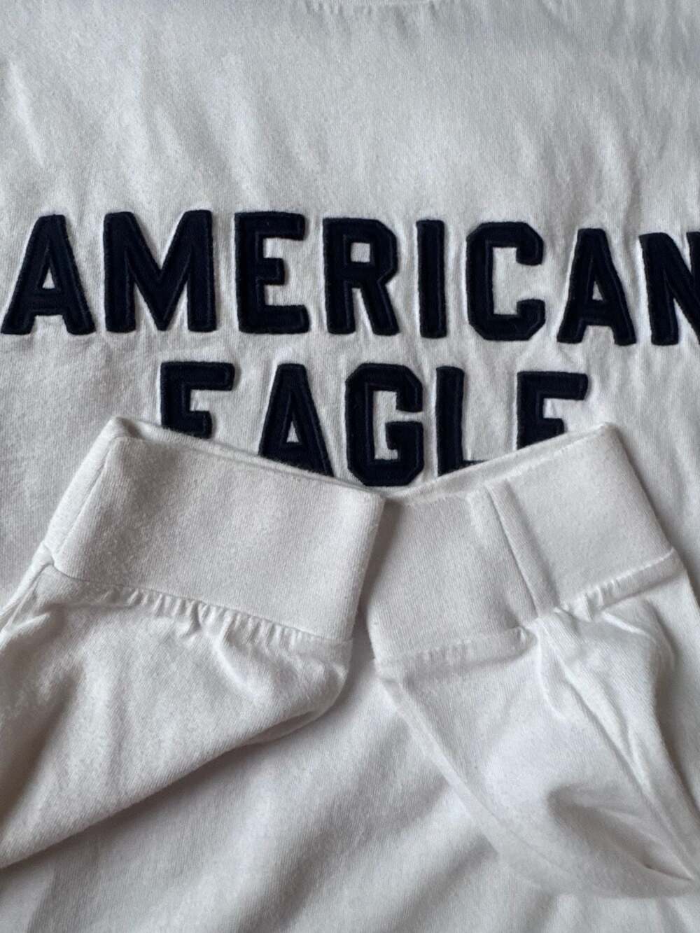 American Eagle Men's Super Soft Long-Sleeve Standard Fit Graphic T-Shirt - Picture 8 of 10